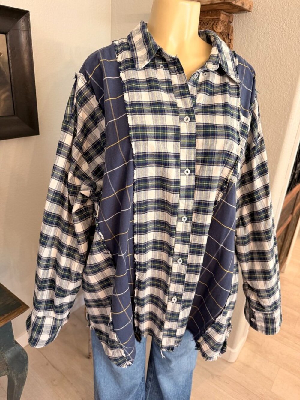 BDG (urban outfitters) Oversized Flannel BoyFriend Button Down Shirt - Picture 6 of 7